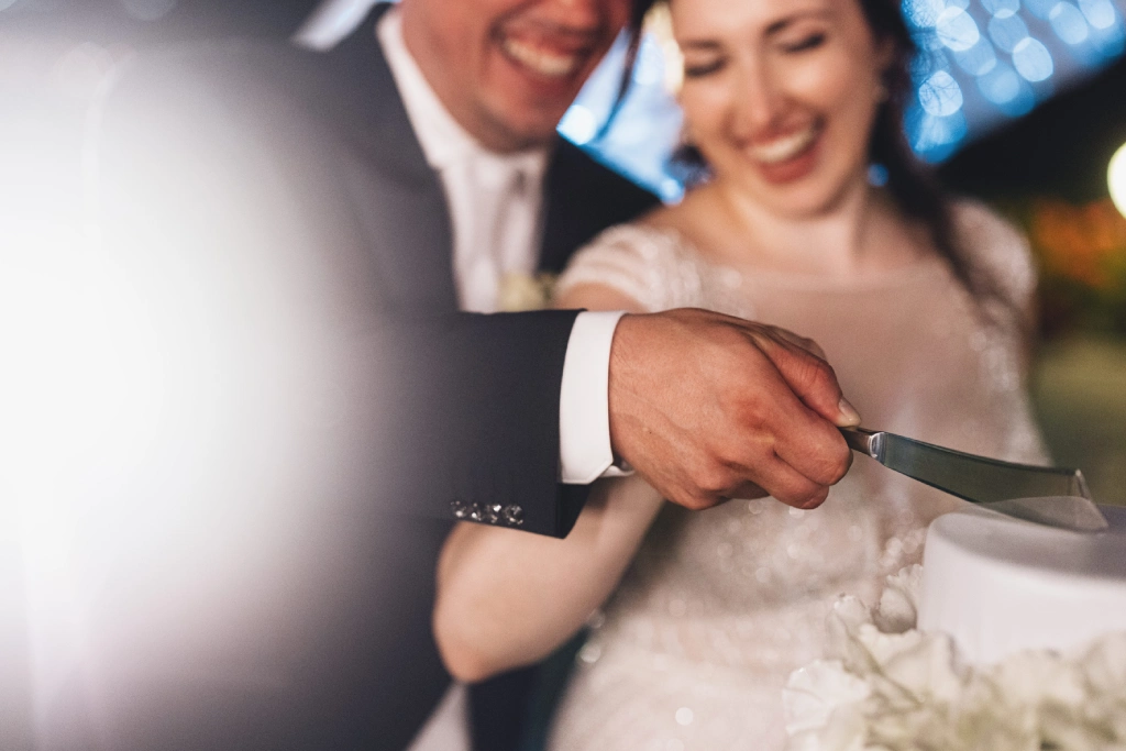 10 momenti chiave del matrimonio - taglio torta